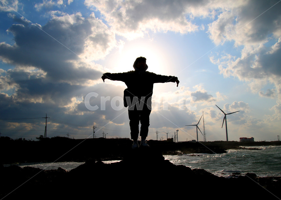 바다,역광,제주도,후광,풍경,자연,풍경,nature,landscape,사람,인물,인간,human,person,인물실루엣,사람실루엣,character silhouette,human silhouette,산업,industry,industrial,에너지산업,energy industry,engine,엔진,motor,모터,machine,기계
