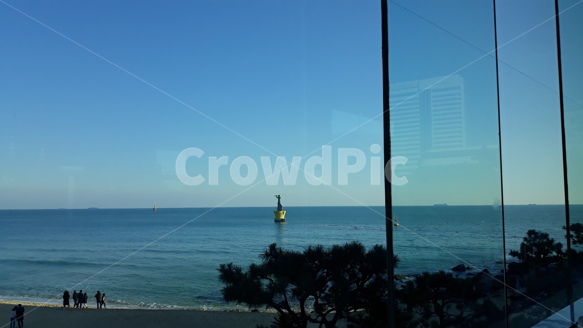 등대,인어동상,바다,sea,하늘,outdoor,nature,sky