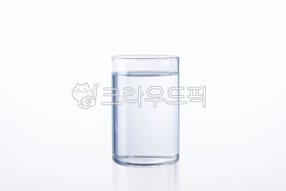 Transparency,bottled water,transparent cup,Clean,cold water,water cup,beverage,a drink,neat,diet,Cleanliness,glass,cool,clear,one cup,water,food,refreshing,cup,glass cup,Sunny