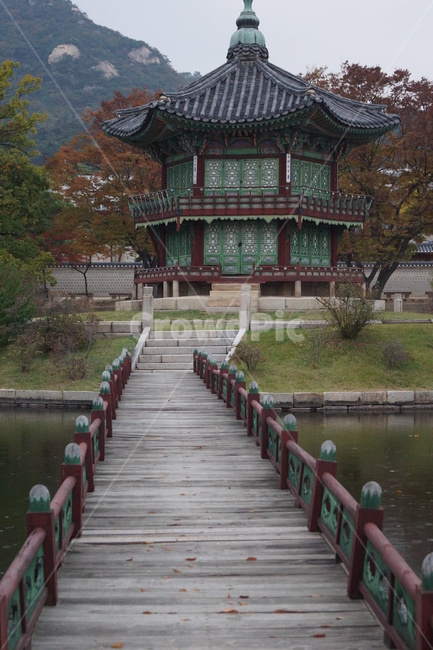 향원정,hyangwonjeong(pavilion),architecture,건축물,경복궁,연못,한국전통,한국문화,korean traditional,korean culture,건축물,건물외관,exterior,building,structure,architecture,construction