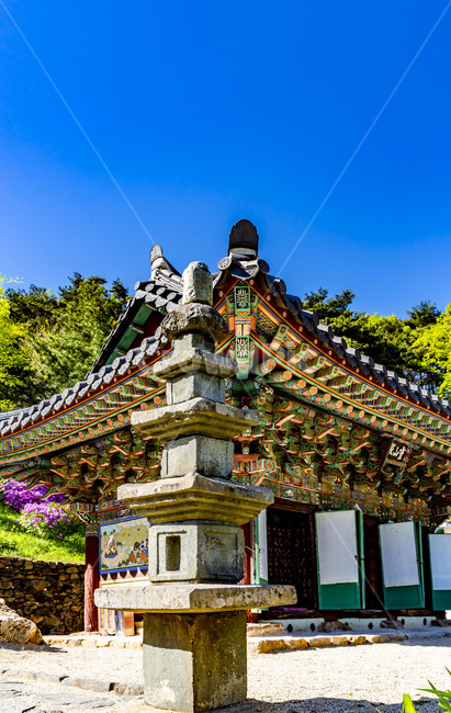 석남사,사찰,고찰,석탑,기와,처마,고건축,고건물,종교건물,단청,하늘,관광지,한국전통,한국문화,korean traditional,korean culture,조각상,동상,석상,조형물,statue,bronze statue,stone statue,종교,신앙,religion,belief,faith,건축물,건물외관,exterior,building,structure,architecture,construction