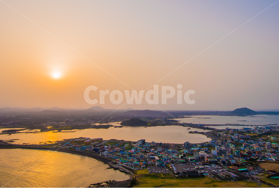 국내여행,여행사진,제주여행,제주도,성산읍,성산일출봉,일몰,해질녘,노을,석양,자연,풍경,nature,landscape,한국자연풍경,한국자연경관,korea nature landscape,제주도,jeju,jeju island,outdoors,옥외,경치,scenery,land,땅