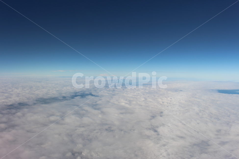 구름,하늘,뭉게구름,하얀구름,파란하늘,비행기뷰,햇살,대기권,cloud,sky,cumulus,whitesky,bluesky,airplaneview,sunshine,atmosphere