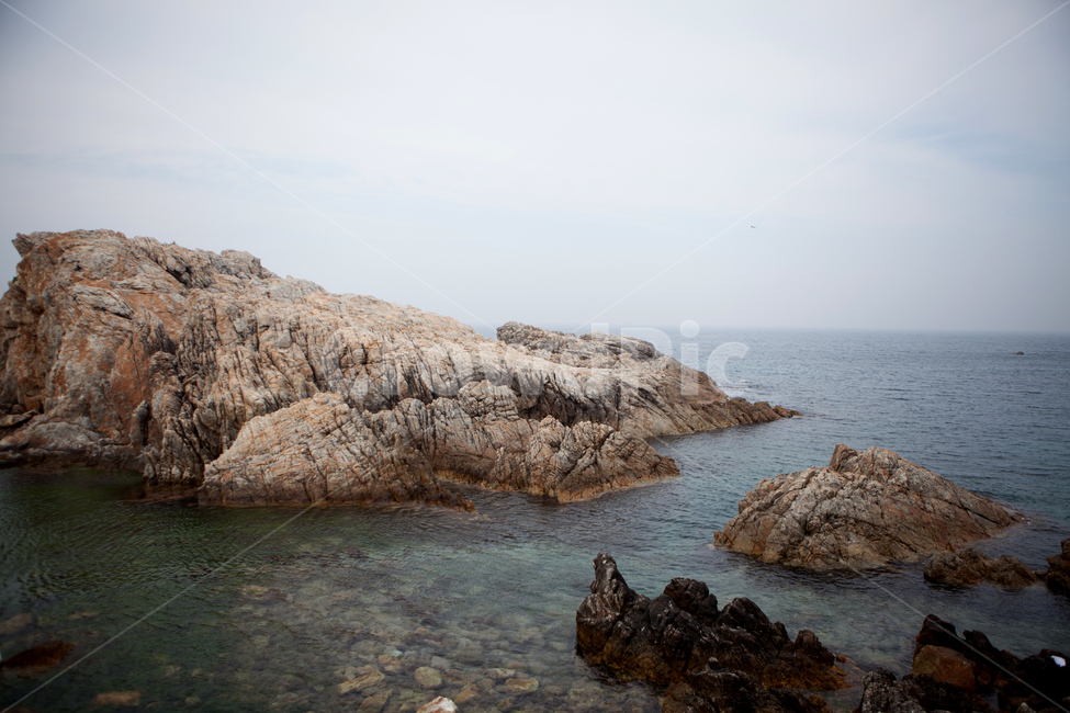 sea,wave,ocean,horizon,nature,바다,암초,파도,수평선,rock,바위,돌,동해,삼척,장호항,자연,풍경,nature,landscape