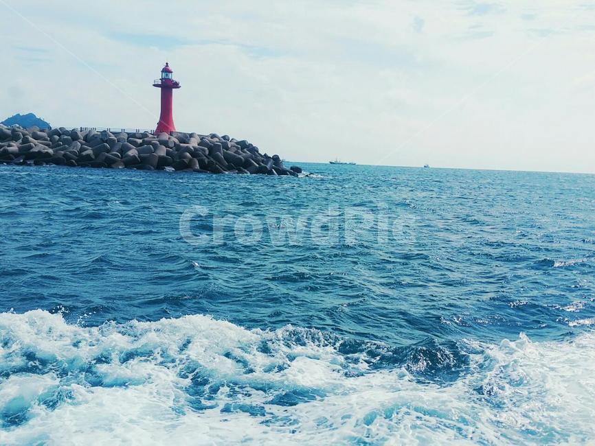 제주도,바다,등대,방파제,하늘,물결,파도,파랑,제주바다,등대,lighthouse