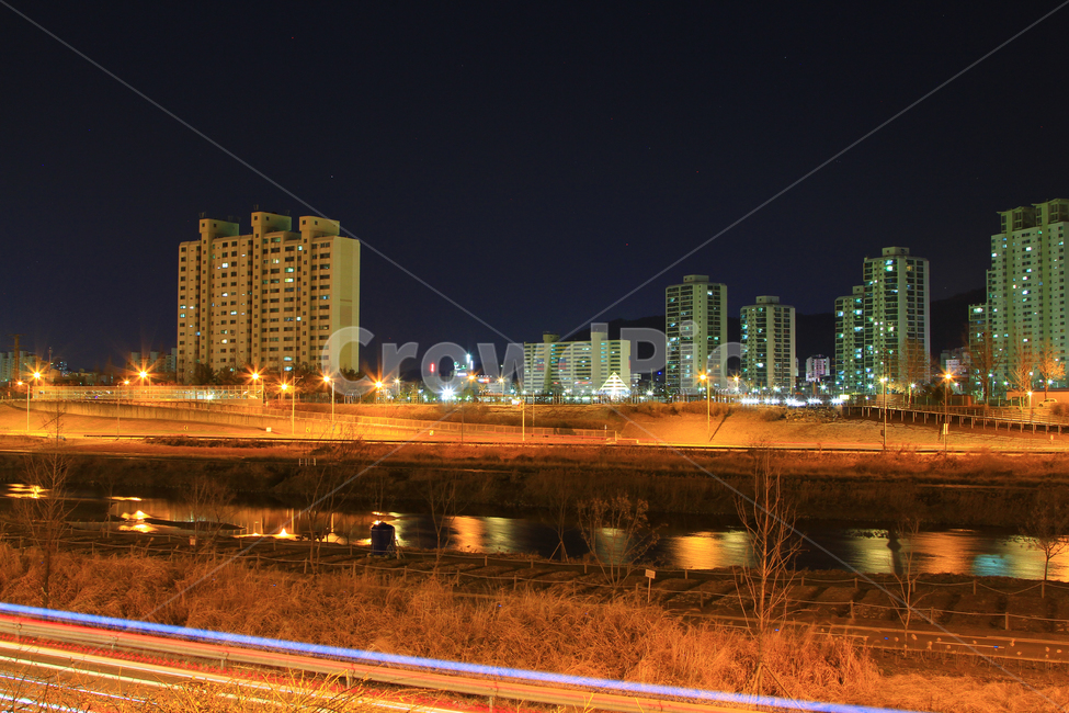 도시,야경,야간,불빛,궤적,야경,밤,풍경,nightscape,night,landscape,도시,city,한국도시풍경,한국도시경관,korea cityscape,교통,교통수단,traffic,transportation,road,도로,freeway,고속 도로