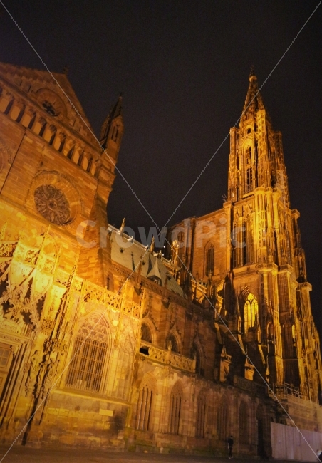 세비야,스페인,세비야대성당,야경,view,midnight,spain,대성당,밤,야경,밤,풍경,nightscape,night,landscape,건축물,건물외관,exterior,building,structure,architecture,construction,해외,외국,세계,foreign,oversea,world,종교,신앙,religion,belief,faith,spire,첨탑,steeple,뾰족한 탑,건물,tower,탑