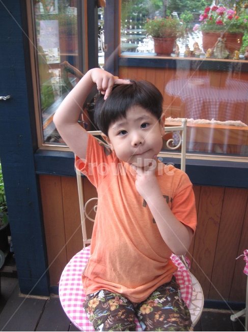 아이,남자아이,어린이,귀여운아이,child,사람,인물,인간,human,person,얼굴표정,facial expression,face,어린이,어린아이,child,children,kid