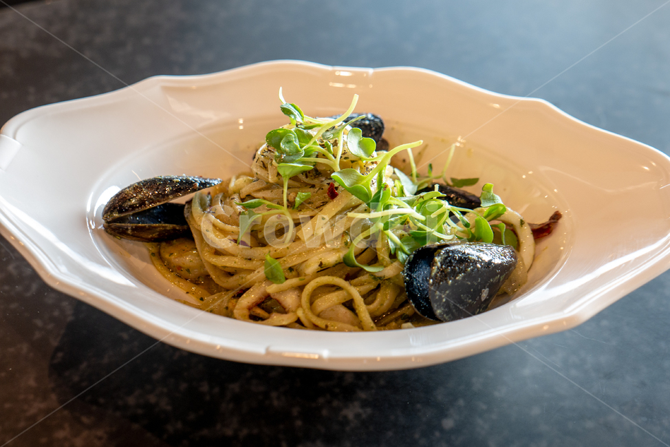 바질페스토,파스타,스파게티,바질페스토파스타,pasta,basil,basilpestopasta,바질,홍합,바질페스토스파게티,음식,식재료,요리,food,cook,meal,dishes,food reserves,면류,면요리,noodles,양식,서양음식,서양요리,western food,western dishes,western meal,western cook