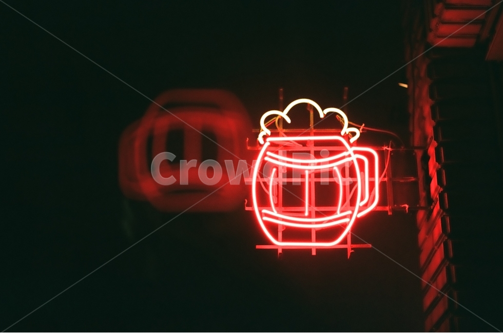 전광판,맥주,감성,전등,빛,조명,벽,감정,feeling,emotion,야경,밤,풍경,nightscape,night,landscape,감성,sensible,feeling,색깔,색상,색채,색감,color sense,color sensitivity,feeling of color,light,neon,네온