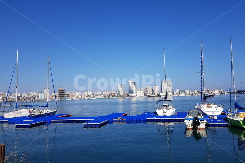 water,물,waterfront,워터프론트,transportation,교통,vessel,vehicle,차량,watercraft,선박,dock,독,port,포트,배,요트,선착장,바다