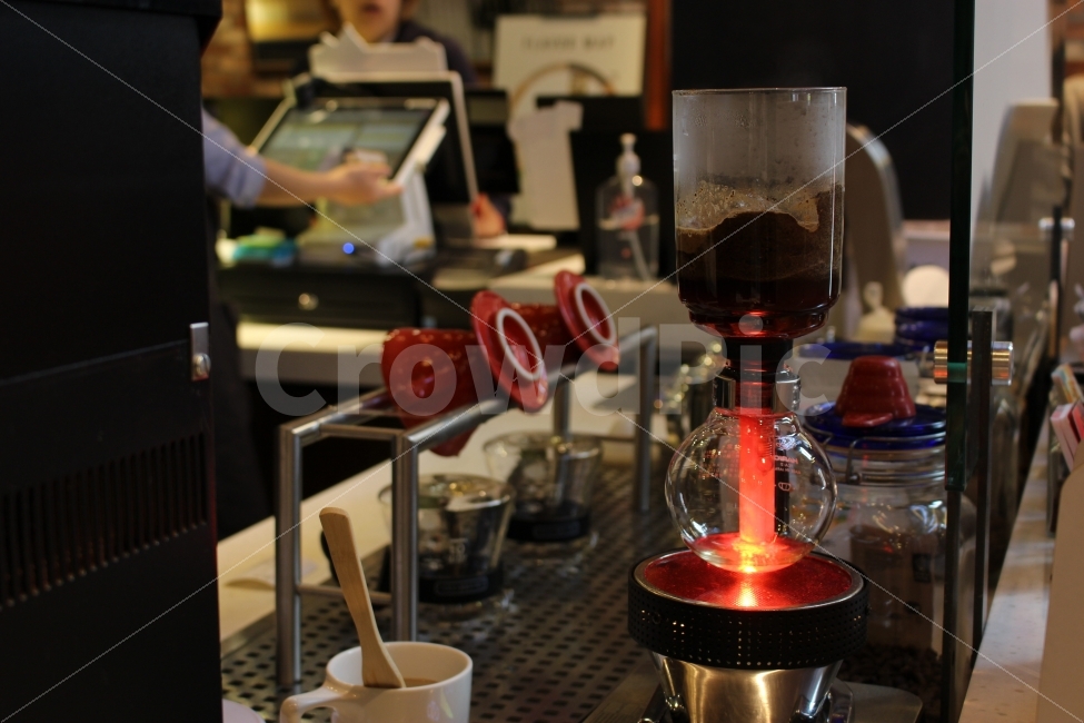 커피,카페,스페셜티,로스터리,인테리어,맛집,coffee,cafe,specialty,roastery,사이폰,syphon,사람,커피,카페,coffee,cafe
