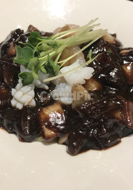 짜장면,해산물,중국음식,food,먹음직,chinesefood,chinese,중국,자장면,자장,짜장,검정,음식,식재료,요리,maindish,maincourse,dishes,cuisine,meal,chinesemeal,china,중화요리