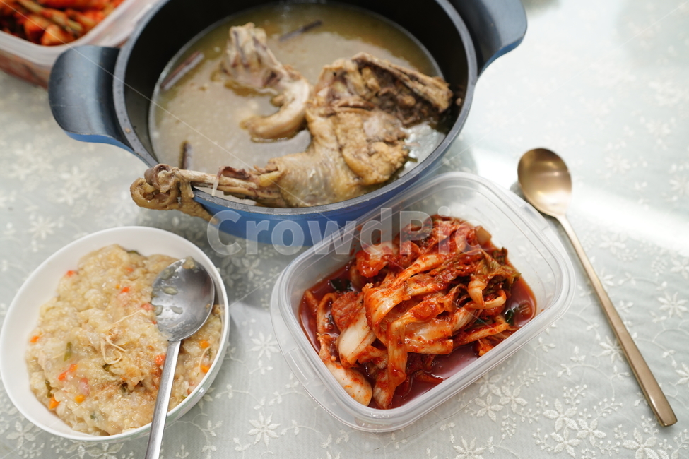 김치,한식,한국음식,한국,전통,집밥,반찬,고춧가루,매운맛,고추,빨강,red,식사,음식,식재료,요리,food,cook,meal,dishes,food reserves,한식,한국음식,한국요리,korean food,korean dishes,korean meal,korean cook