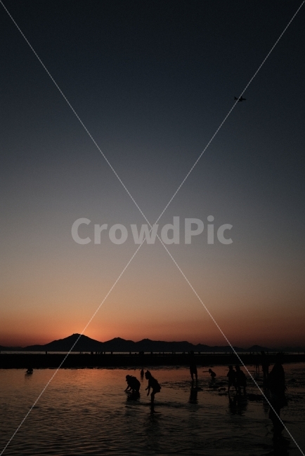 노을,가을,감성,사진,실루엣,자연,풍경,nature,landscape,한국자연풍경,한국자연경관,korea nature landscape,해변,바다,beach,sea,사람들,대중,군중,other people,crowd,인물실루엣,사람실루엣,character silhouette,human silhouette,outdoors,옥외,person,사람,human,인간