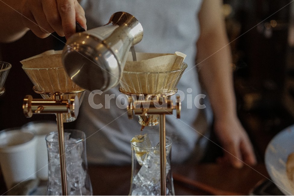 커피,드립커피,아이스커피,아이스아메리카노,coffee,카페,사람,인물,인간,human,person,신체일부,몸,body,커피,카페,coffee,cafe,감성,sensible,feeling