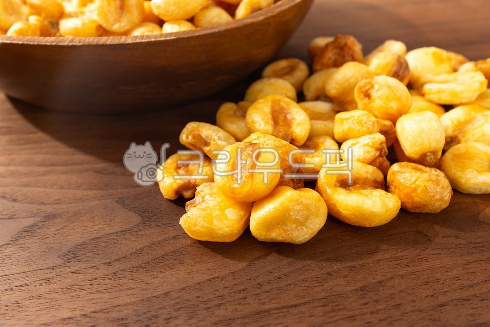 Inca corn,close up,giant corn,salt,ingredient,savory,snack,Peruvian corn,food,Stiff,meal,Incacorn,Oil,Roasted Inca Corn,corner,stirfry,grocery,Food Ingredients,ingredients