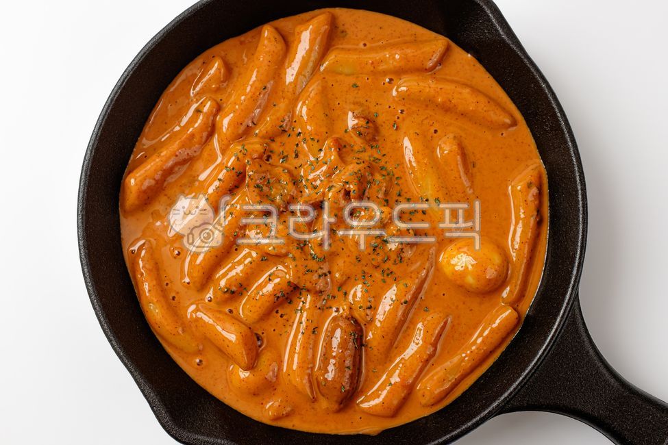 seasoning,close up,rose sauce,ingredient,savory,cream,chili pepper paste,sauce,Korean culture,spicy,food,meal,rice cake,Korean food,ros,tteokbokki,grocery,Food Ingredients,ingredients,Rose Tteokbokki