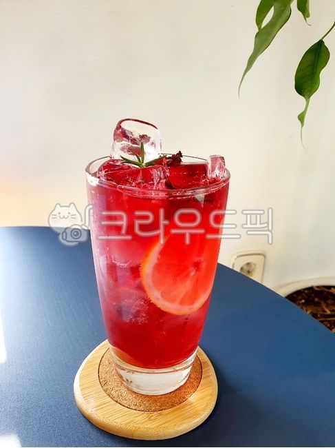 음료,칵테일,drink,히히비스커스에이드,장미에이드,장미히비스커스에이드