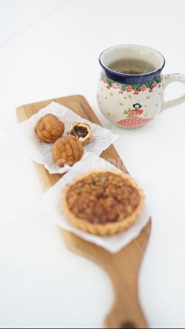 호두,호두과자,호두파이,walnut,walnutpie,mugcup,coffee,dessert,pie,sweet,팥,앙금,커피,머그컵,커피잔,컵,홈카페,카페,디저트,간식,견과류,제빵,빵,bread