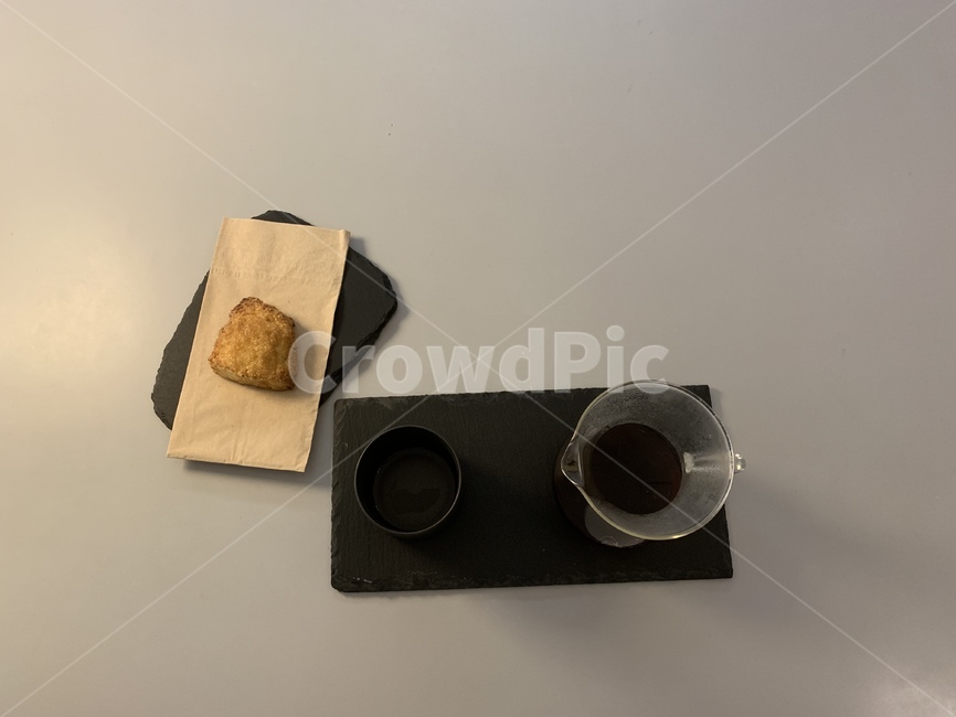 카페,커피,디저트,티타임,힐링,바리스타,커피잔,감성