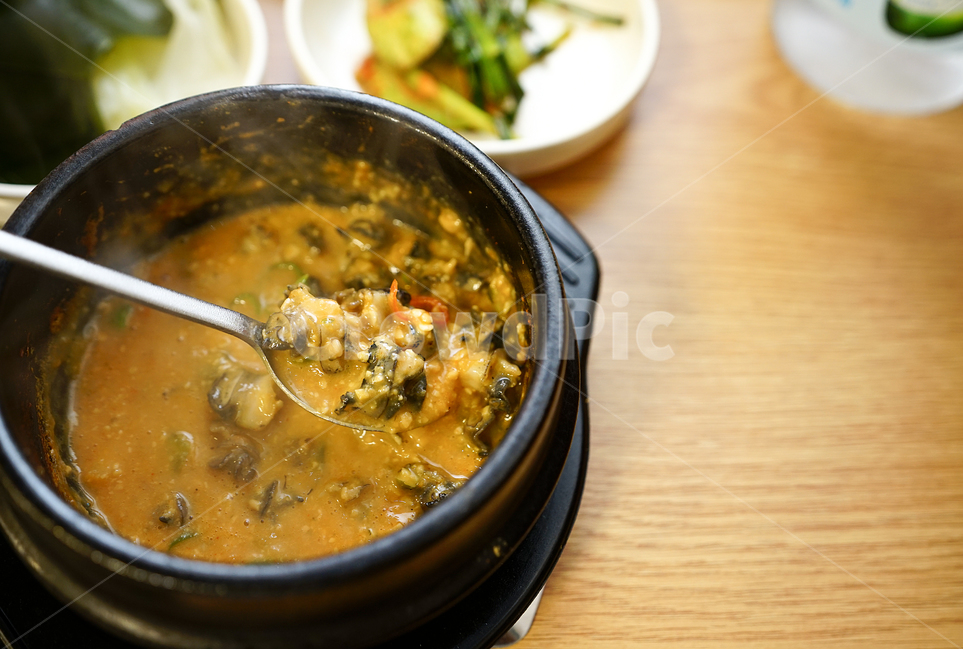 올갱이,쌈,쌈장,식사,음식,한식,한국식,푸드,반찬,뚝배기,그릇,음식,식재료,요리,food,cook,meal,dishes,food reserves,한식,한국음식,한국요리,korean food,korean dishes,korean meal,korean cook