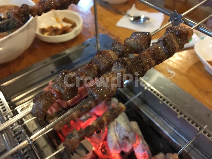 중국요리,양꼬치,양로촬,숯불,회전구이,꼬치요리,꼬치구이,중국식당,음식,식재료,요리,food,cook,meal,dishes,food reserves,중식,중국음식,중화요리,chinese food,chinese dishes,chinese meal,chinese cook