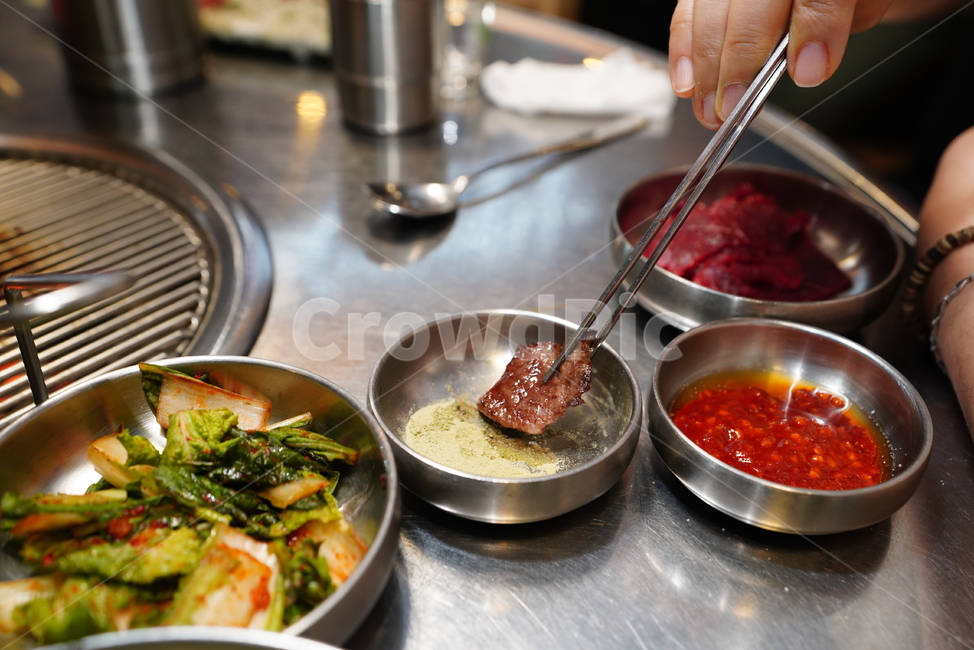 고기,육류,안주,먹거리,안줏거리,육식,한우,구이,한식,먹방,푸드,음식,소,식사,음식,식재료,요리,food,cook,meal,dishes,food reserves,육류,고기,meat