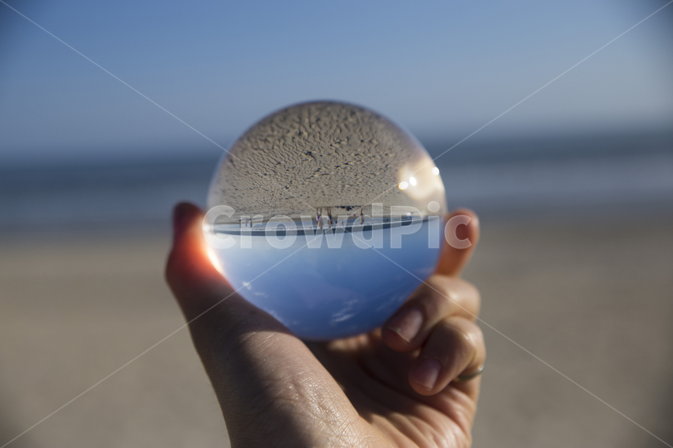 수정볼,크리스탈볼,렌즈볼,손,미국,샌디에고,풍경,자연,바다,구름,파랑,파란