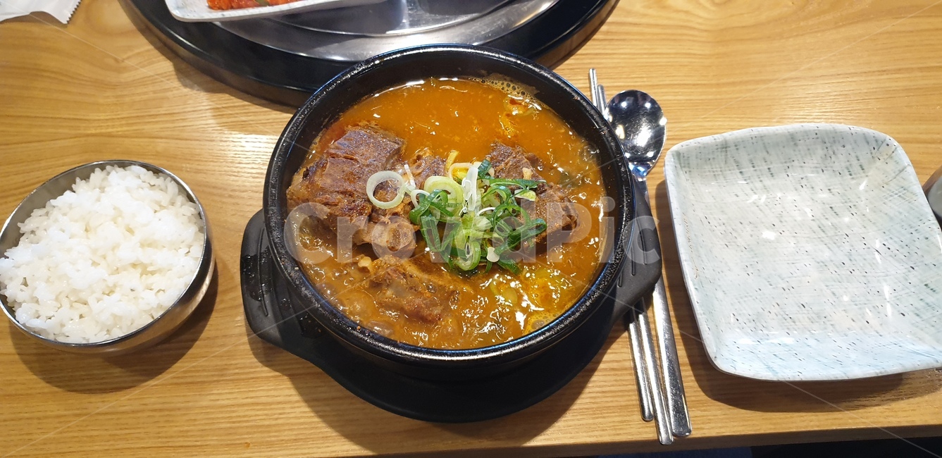 음식,뼈해장국,국밥,한끼,뚝배기,음식,식재료,요리,food,cook,meal,dishes,food reserves