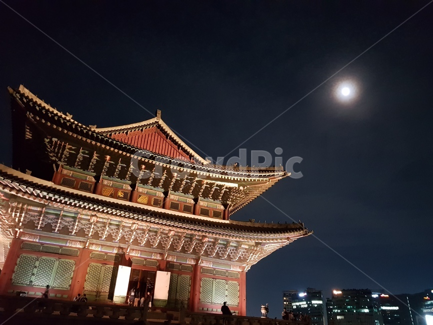 경복궁,달,한국건축,현재와과거,밤하늘