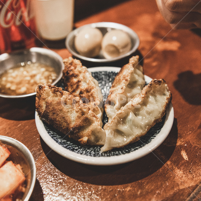 eggs,fried dumplings,Japanese food,Dumplings,restaurants