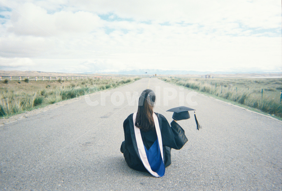 졸업,중국,고속도로,학사복,대학교,하늘,여행,시작,china,graduation,sky,collage,university,필름사진,여자,여름,교육,학교,공부,education,learning,study,school