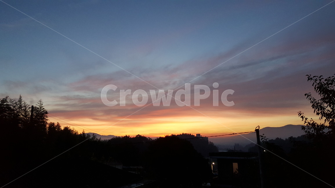 새벽,자연,경치,여명,시골하늘,자연,풍경,nature,landscape,outdoors,옥외,sky,하늘,sunset,일몰,dusk,황혼,dawn,red sky,붉은 하늘