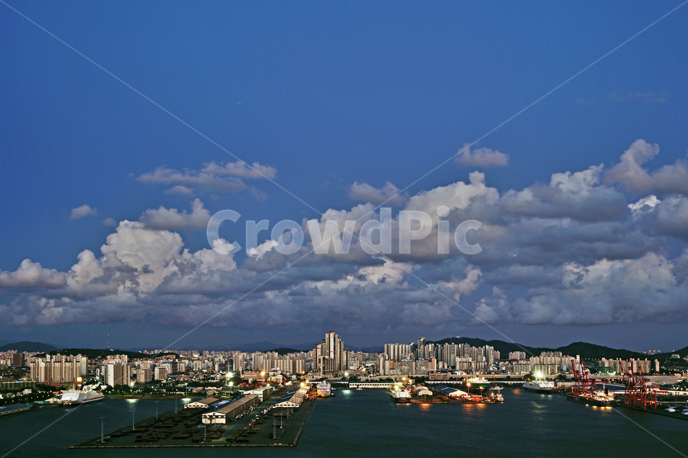 인천항,인천,내항,서해,제2부두,부두,구름,도시,풍경,city,landscape,weather,날씨,nature,자연,outdoors,옥외,sky,하늘,cumulus,적운,cloud,water,물,waterfront,워터 프론트