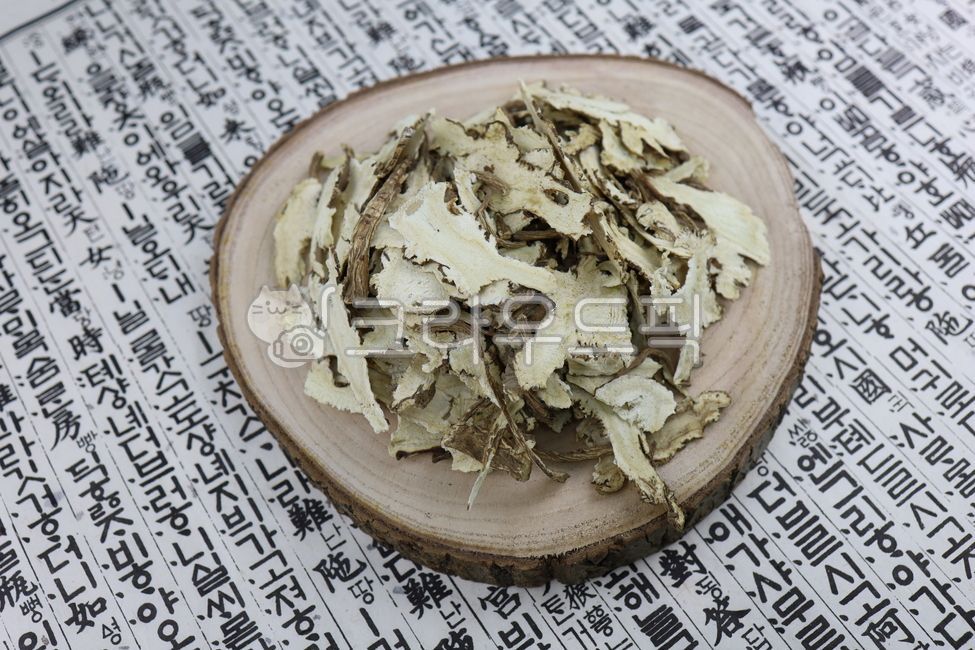 약재,한약재,한방재료,한약재료,당귀,한국당귀,국내산당귀,제천당귀,제천약초,약초