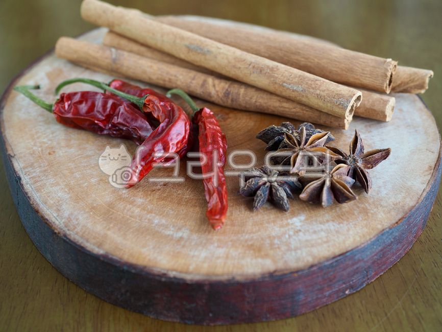 스타아니스홀,향신료,팔각,팔각향,별모양,아니스,인도음식,향기,음식,유기농,요리,요리재료,갈색,중국음식,아시아음식,건조식품,식물,향료,staranisehall,spice,octagon,octagonal,starshape,anise,indianfood,scent,food,organic,cooking,cookingingredients,brown,chinesefood,asianfood,dryfood,plant,spices,시나몬,계피,고추,음식,식재료,요리,food,cook,meal,dishes,food reserves