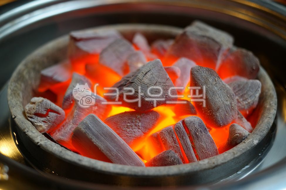 숯, 숯불, 불씨, 참숯, 사물, 사진,이미지,일러스트,캘리그라피 - 횽횽작가