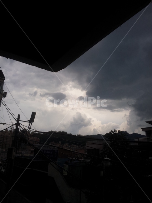 먹구름,흐린하늘,흐린날,비구름,blackcloud,darkcloud,raincloud,도시,풍경,city,landscape,한국도시풍경,한국도시경관,korea cityscape