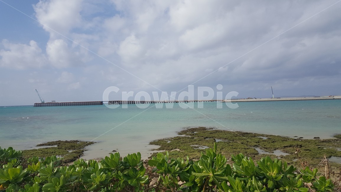 land,nature,자연,outdoors,옥외,water,물,ocean,대양,sea,해안선,shoreline,바다,구름,하늘,에메랄드,해변,자연,풍경,nature,landscape