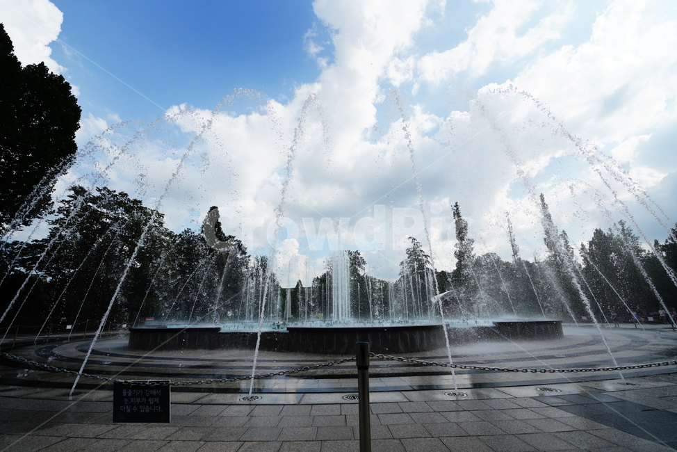 분수,물,water,자연,구름,하늘,풍경,sky