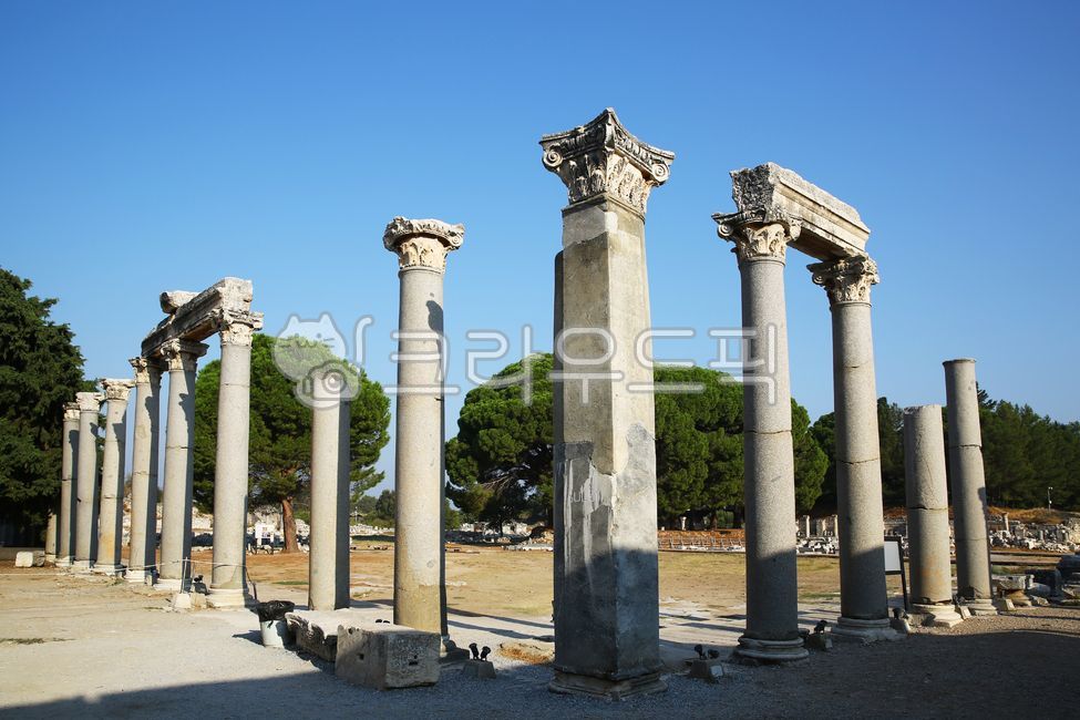 ruins,유적,에페스,터키,유적지,관광지,고대문명,건축물,고고학,ancientcivilization,turkey,remains,corridor,history,hallway,architecture,ephesus,archaeology