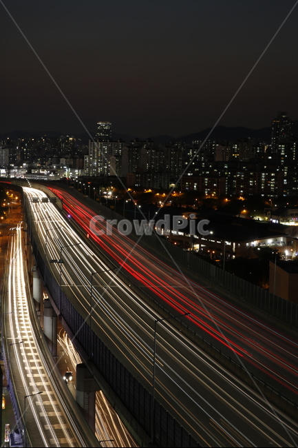 장노출,빛,야경,건물,도로,밤,자동차,컬러,야경,밤,풍경,nightscape,night,landscape,도시,city,한국도시풍경,한국도시경관,korea cityscape,교통,교통수단,traffic,transportation,road,freeway,고속 도로