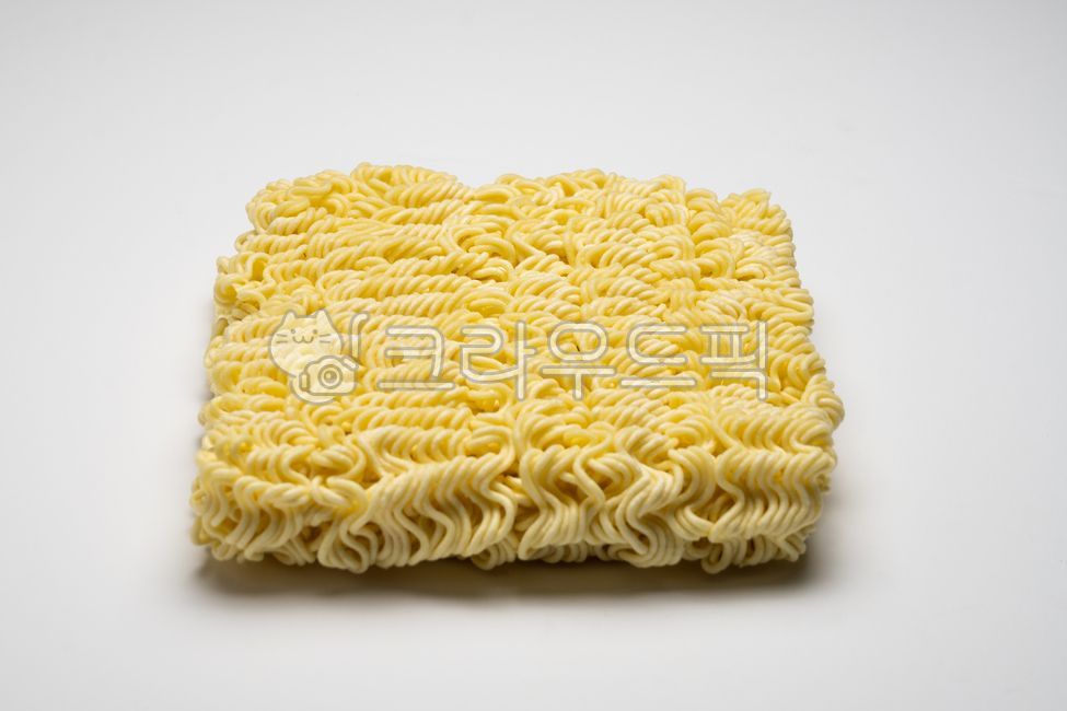 ramen noodles,fried noodles,carbohydrates,snack food,food,cooking,noodles,noodle dish,ramen,snack,meal,meal,noodles,groceries,oil,ingredients,ingredients,food ingredients,hard,oily,flour,noodles,fried noodles,noodles,noodle,food,