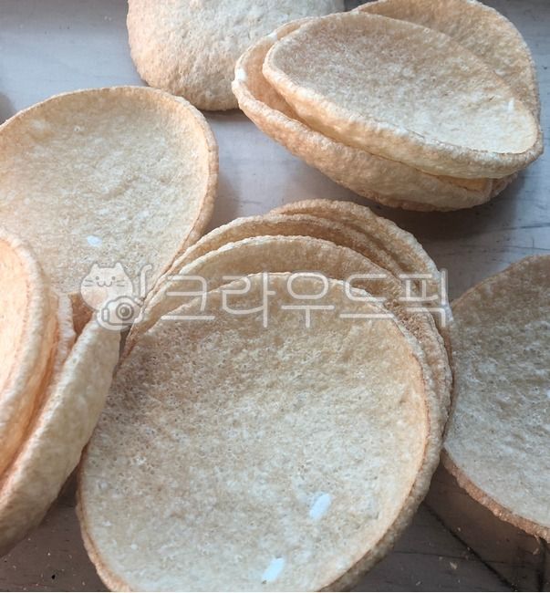 bread,빵,food,뻥튀기,음식,과자,전통과자,puffedrice