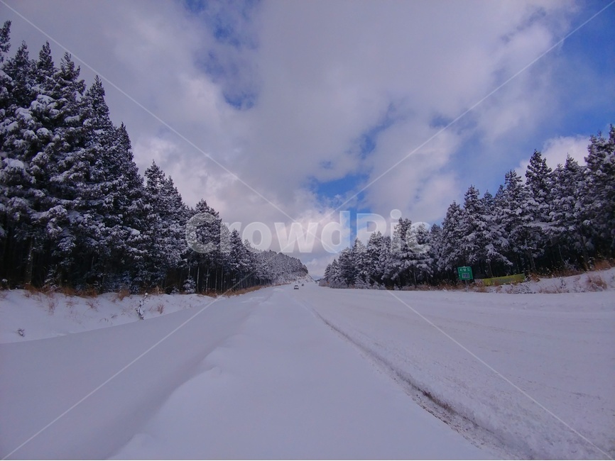 눈,겨울,풍경,감성,제주,제주풍경,하늘,구름,자연,바다,파도,겨울,계절,winter,season,자연,풍경,nature,landscape,한국자연풍경,한국자연경관,korea nature landscape,outdoors,옥외