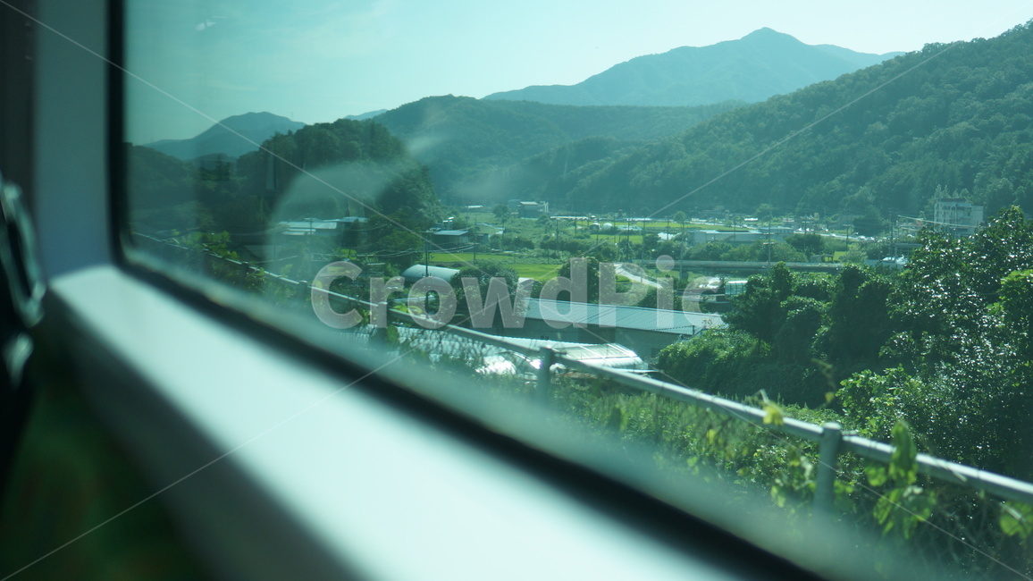 지하철,경춘선,산,햇살,기차,나무,시골풍경,자연,풍경,nature,landscape,시골,마을,country,rural,town
