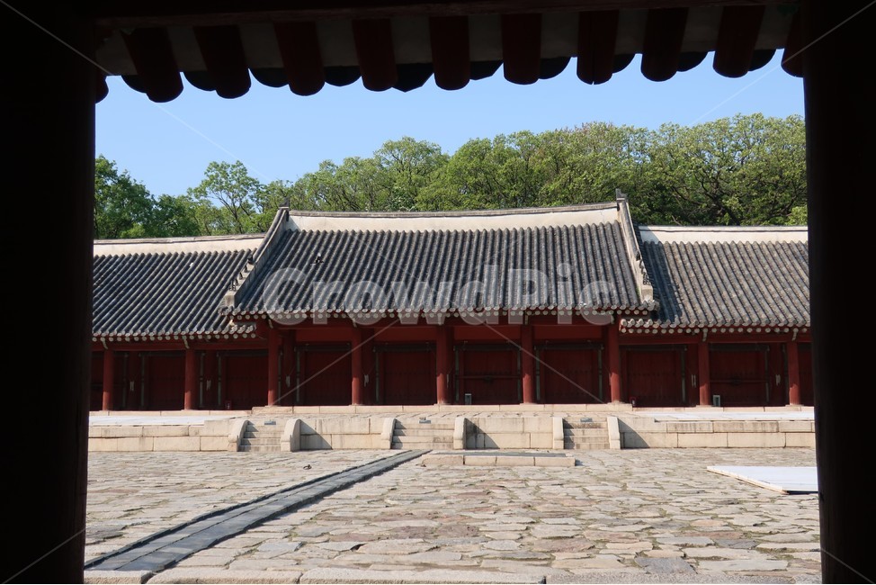 조선,종묘,풍경,왕조,사당,건축,건축물,왕가,사적,제례,왕실,유네스코,문화유산,창문,기와,건물,박석,한국전통,한국문화,korean traditional,korean culture,랜드마크,landmark,tourist attraction,한국랜드마크,한국관광지,한국명소,korea landmark,korea tourist attraction