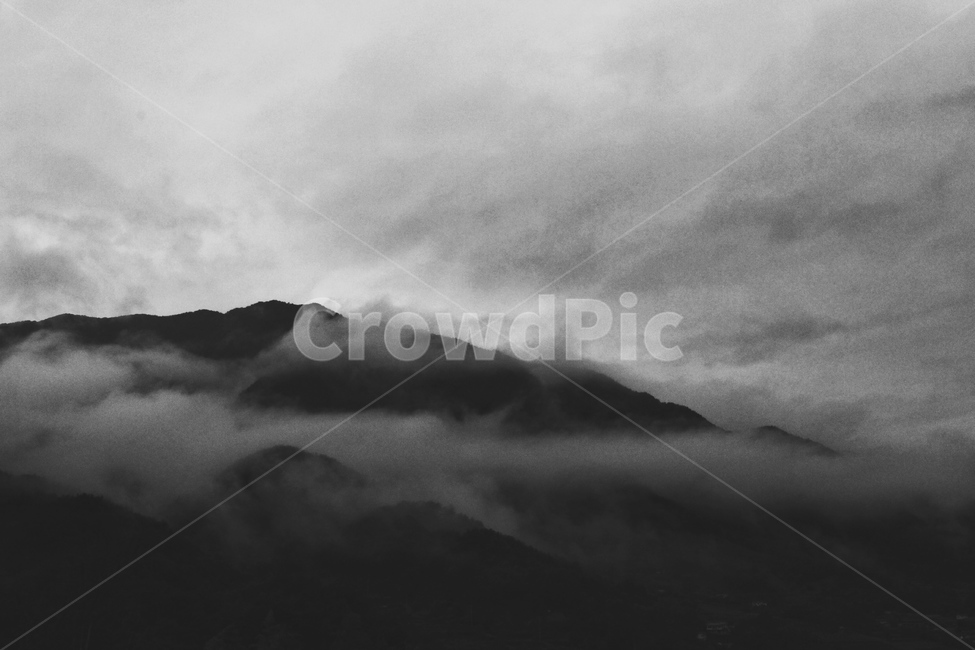 흑백,산,구름,black,white,분위기,흑백,모노톤,monochrome,black and white