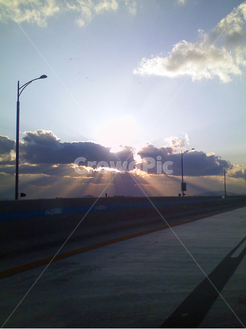 sunset,일몰,light,빛,flare,플레어,sunlight,햇빛,transportation,교통,road,도로,freeway,고속도로,highway,고속도로,sea,바다,자연,풍경,nature,landscape